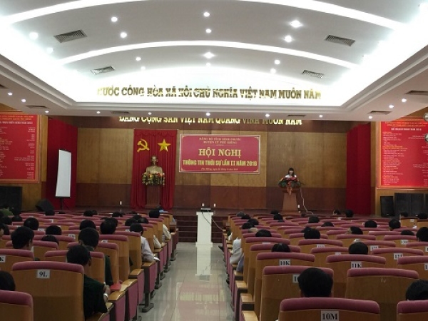 Huyện ủy Phú Riềng tổ chức Hội nghị Thông tin thời sự lần 2/2016