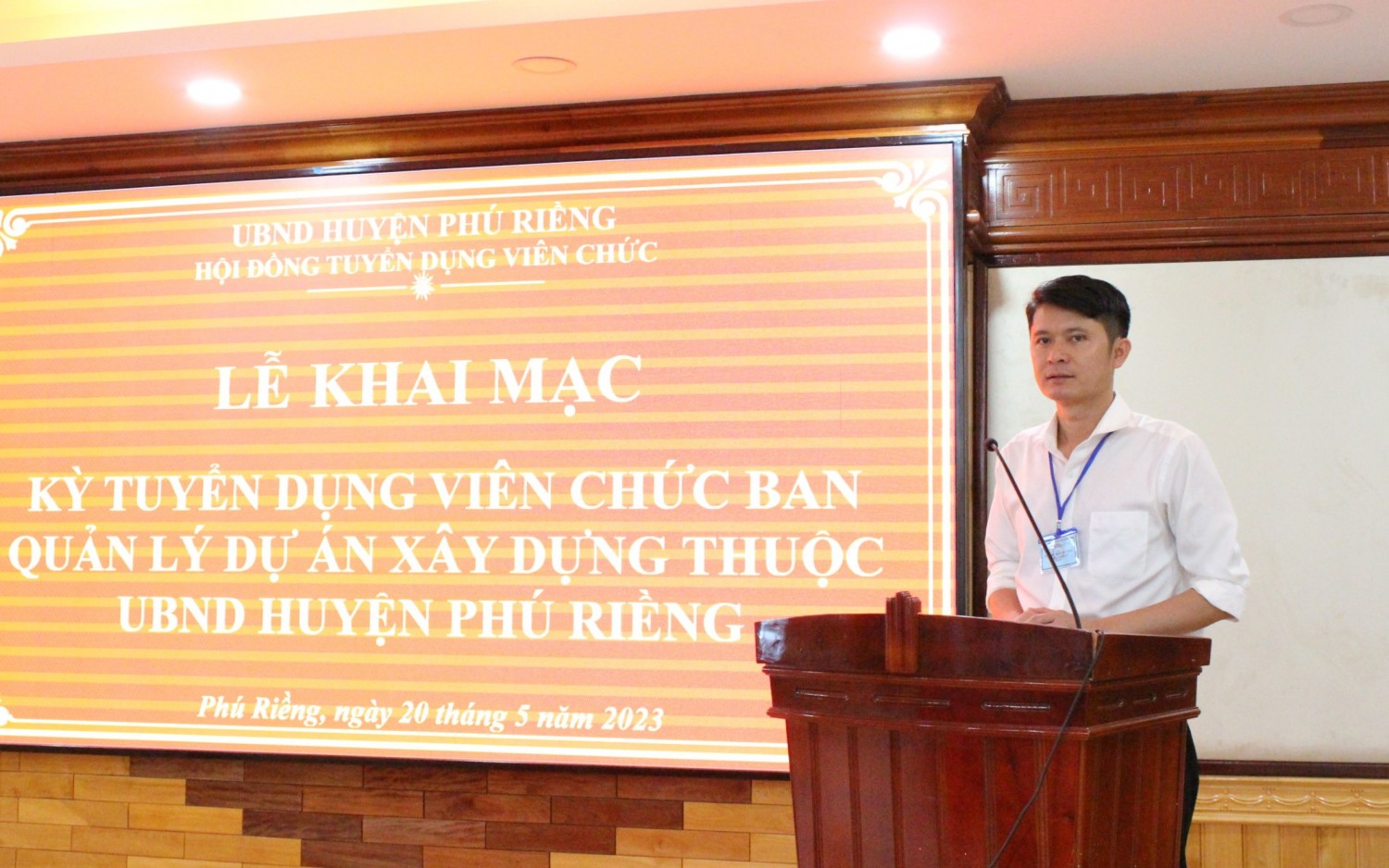 13 thí sinh tham gia Kỳ tuyển dụng viên chức Ban Quản lý dự án xây dựng thuộc UBND huyện Phú Riềng.