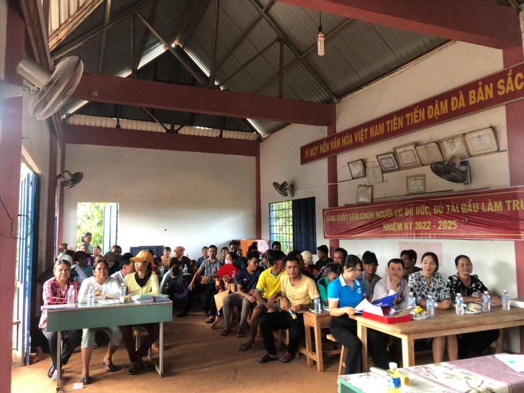 Phụ nữ Phước Tân: Tuyên truyền chính sách BHXH tự nguyện, BHYT hộ gia đình đến hội viên phụ nữ, nhân dân thôn Bù Tố
