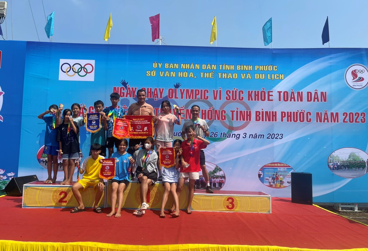 Huyện Phú Riềng giành giải Nhất toàn đoàn và nhiều giải khác tại Giải Việt dã truyền thống tỉnh Bình Phước năm 2023.