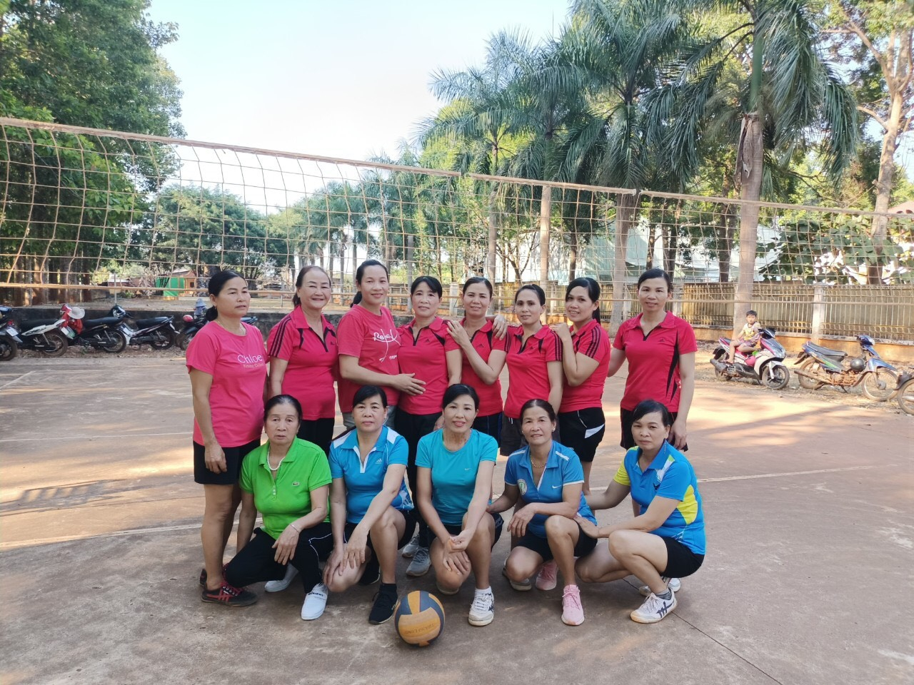 Phú Riềng: Giao lưu bóng chuyền chào mừng Đại hội Hội Nông dân các cấp, nhiệm kỳ 2023 - 2028
