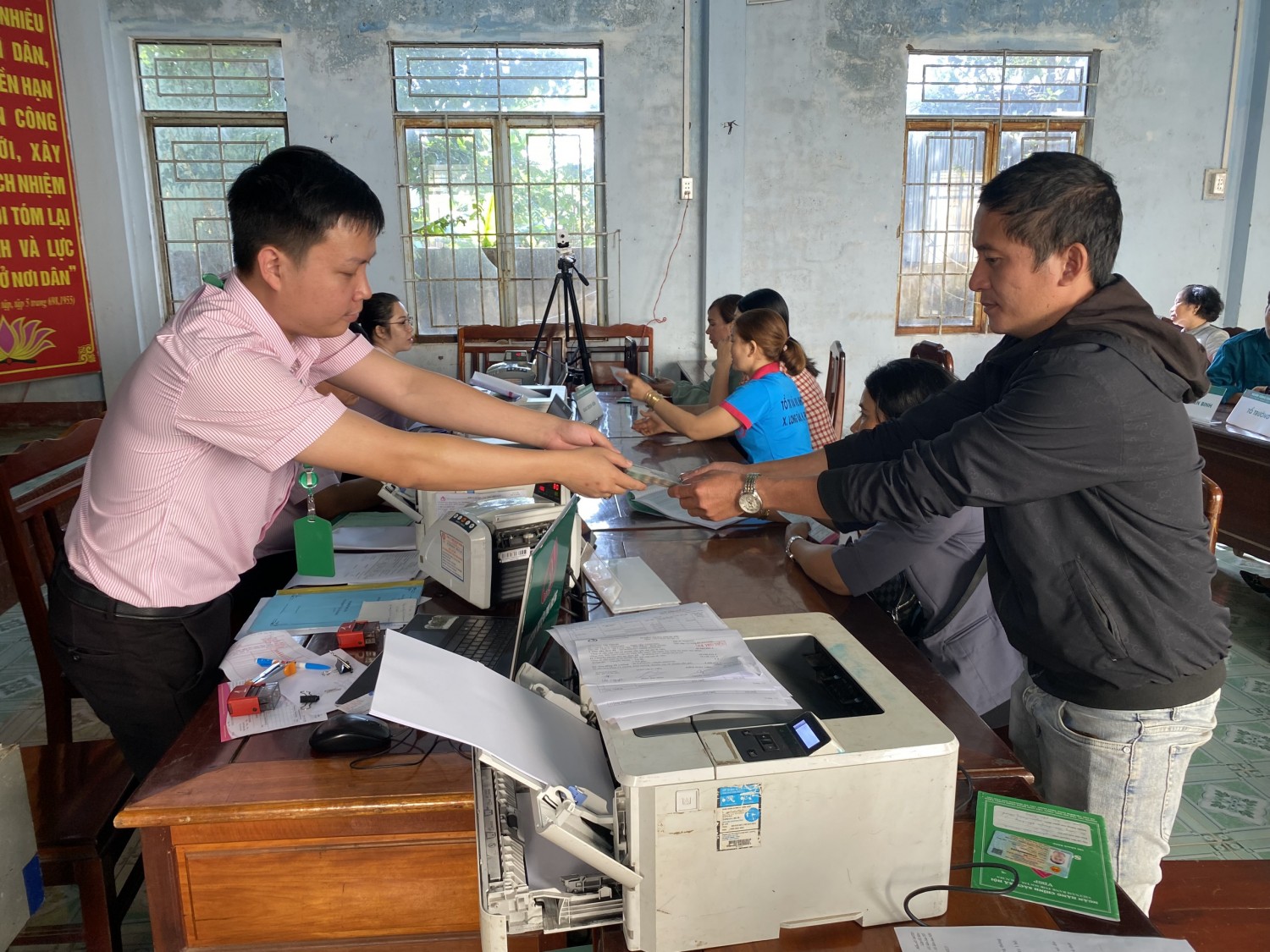 Ngân hàng chính sách huyện Phú Riềng tổ chức phiên giao dịch tại xã Long Tân