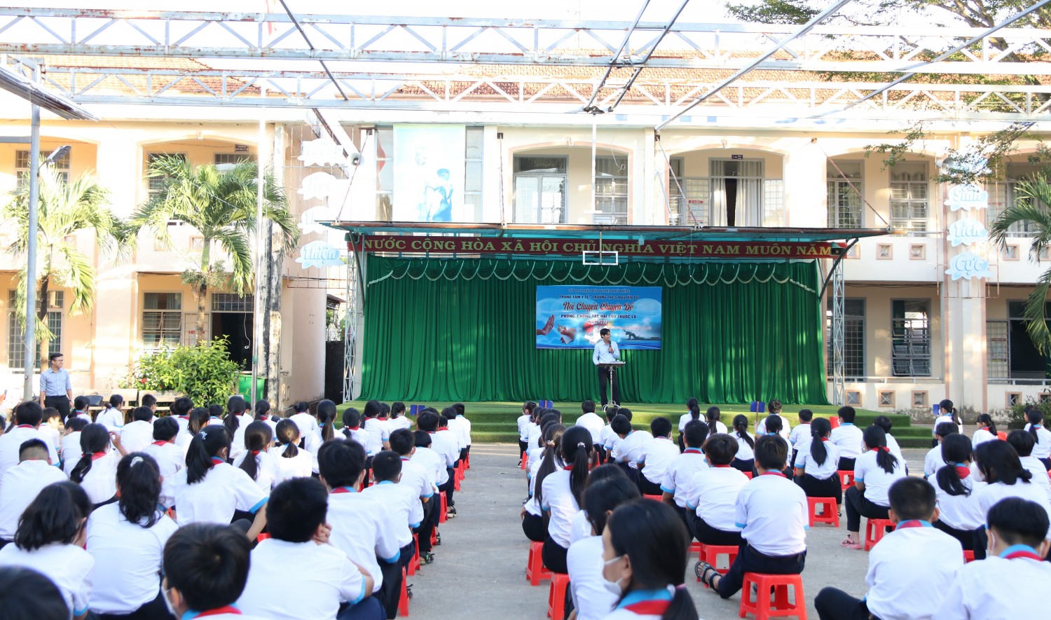 Phú Riềng: Tổ chức nói chuyện chuyên đề “Phòng chống tác hại thuốc lá” cho các em học sinh trường THCS Nguyễn Du năm 2022