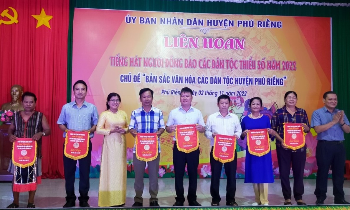 Huyện Phú Riềng khai mạc Liên hoan tiếng hát người đồng bào các dân tộc thiểu số năm 2022