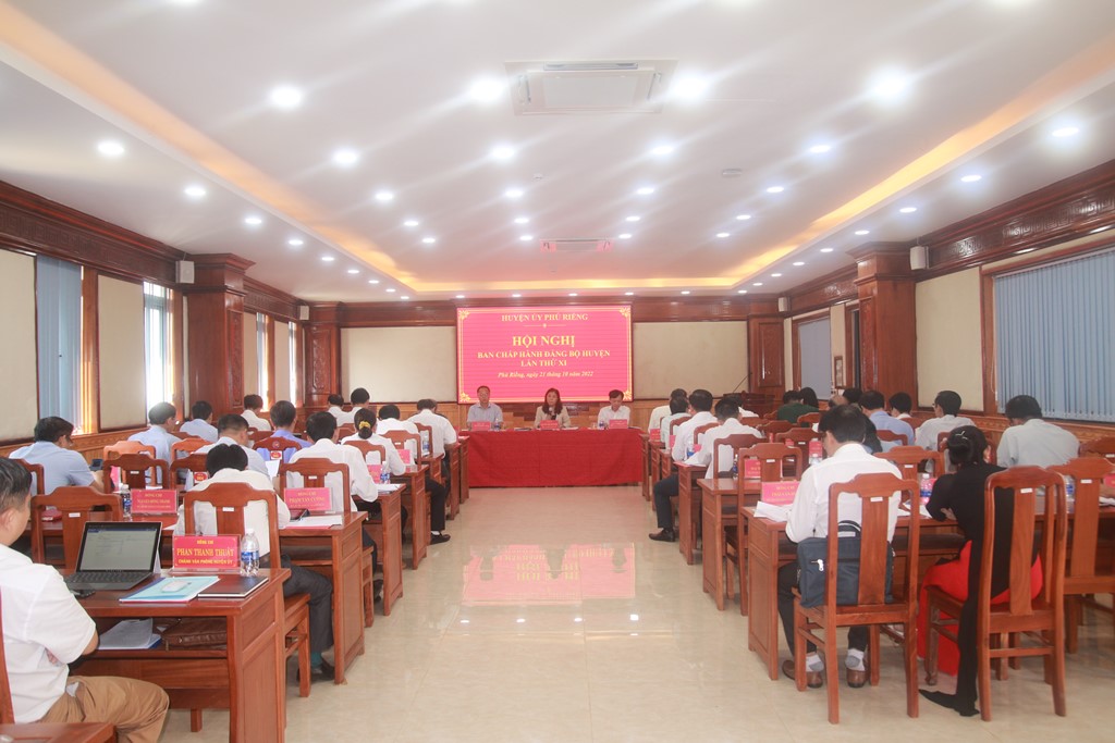 Huyện ủy Phú Riềng tổ chức hội nghị Ban chấp hành Đảng bộ huyện lần thứ 11