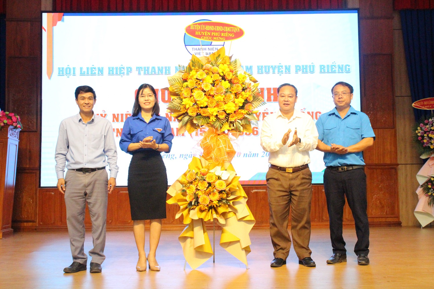 Huyện Phú Riềng: 1 cá nhân được Trung ương Hội LHTN VN tặng Bằng khen.