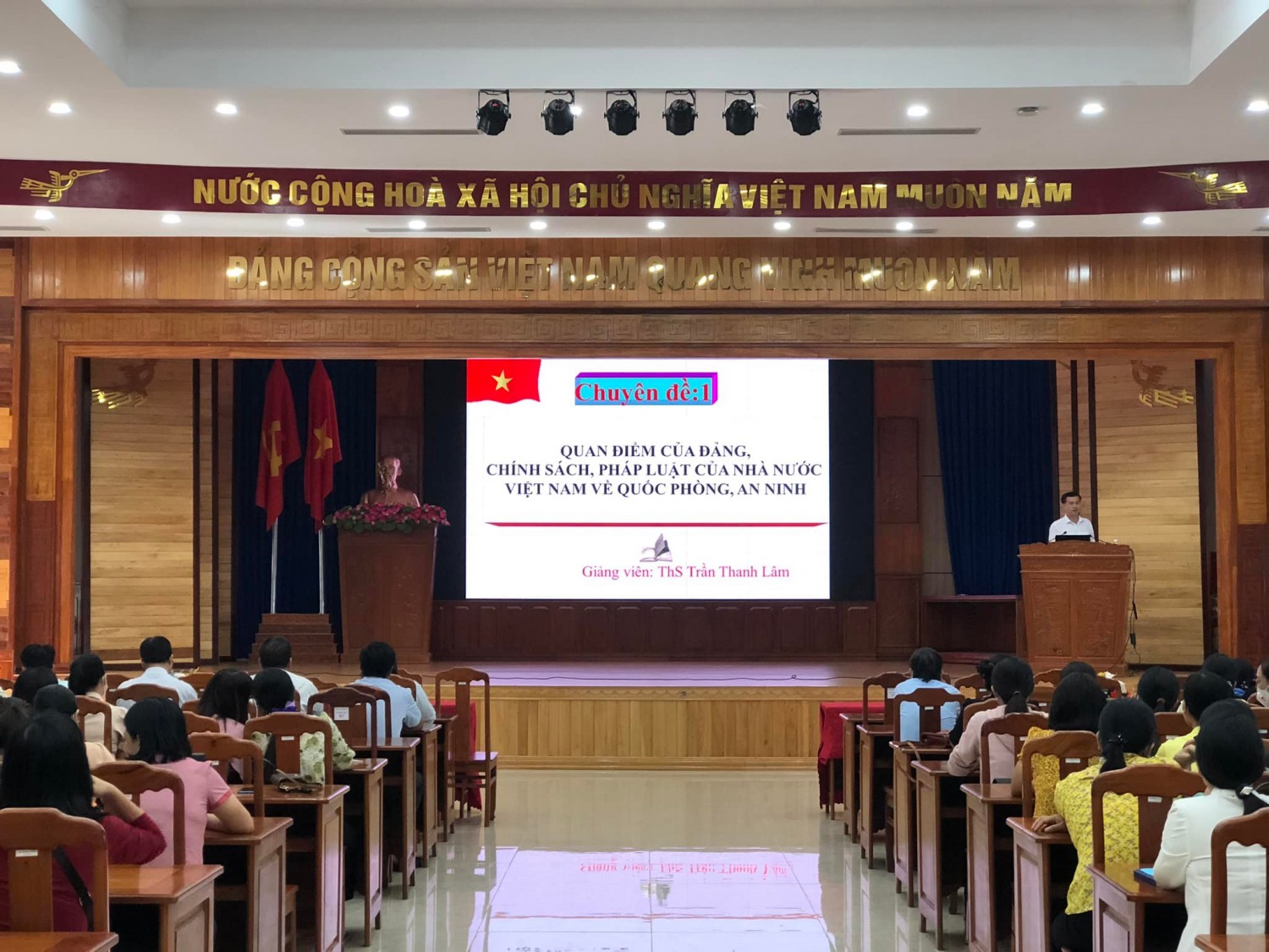 Phú Riềng: khai giảng lớp bồi dưỡng kiến thức Quốc phòng - An ninh cho đối tượng 4 đợt 2 năm 2022