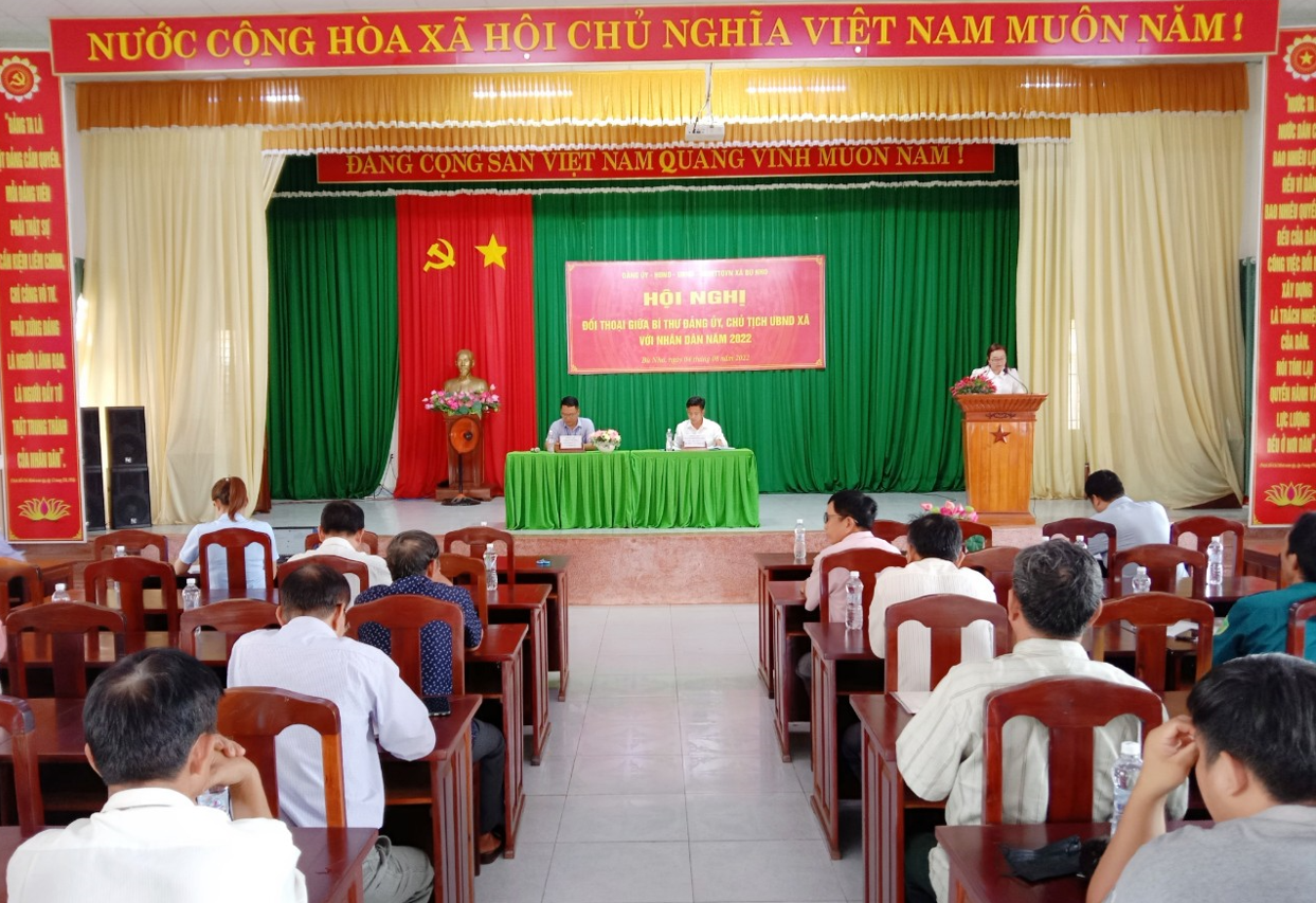 Đối thoại trực tiếp giữa Bí thư Đảng ủy, Chủ tịch UBND xã với nhân dân xã Bù Nho