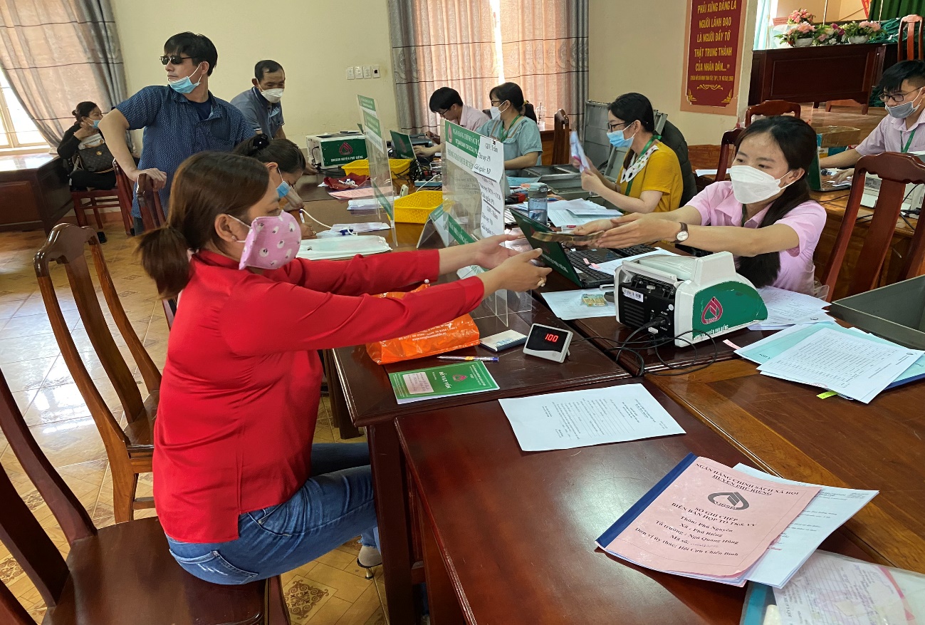 Phòng giao dịch Ngân hàng Chính sách xã hội huyện Phú Riềng tích cực giải ngân nguồn vốn ưu đãi của Chính phủ.
