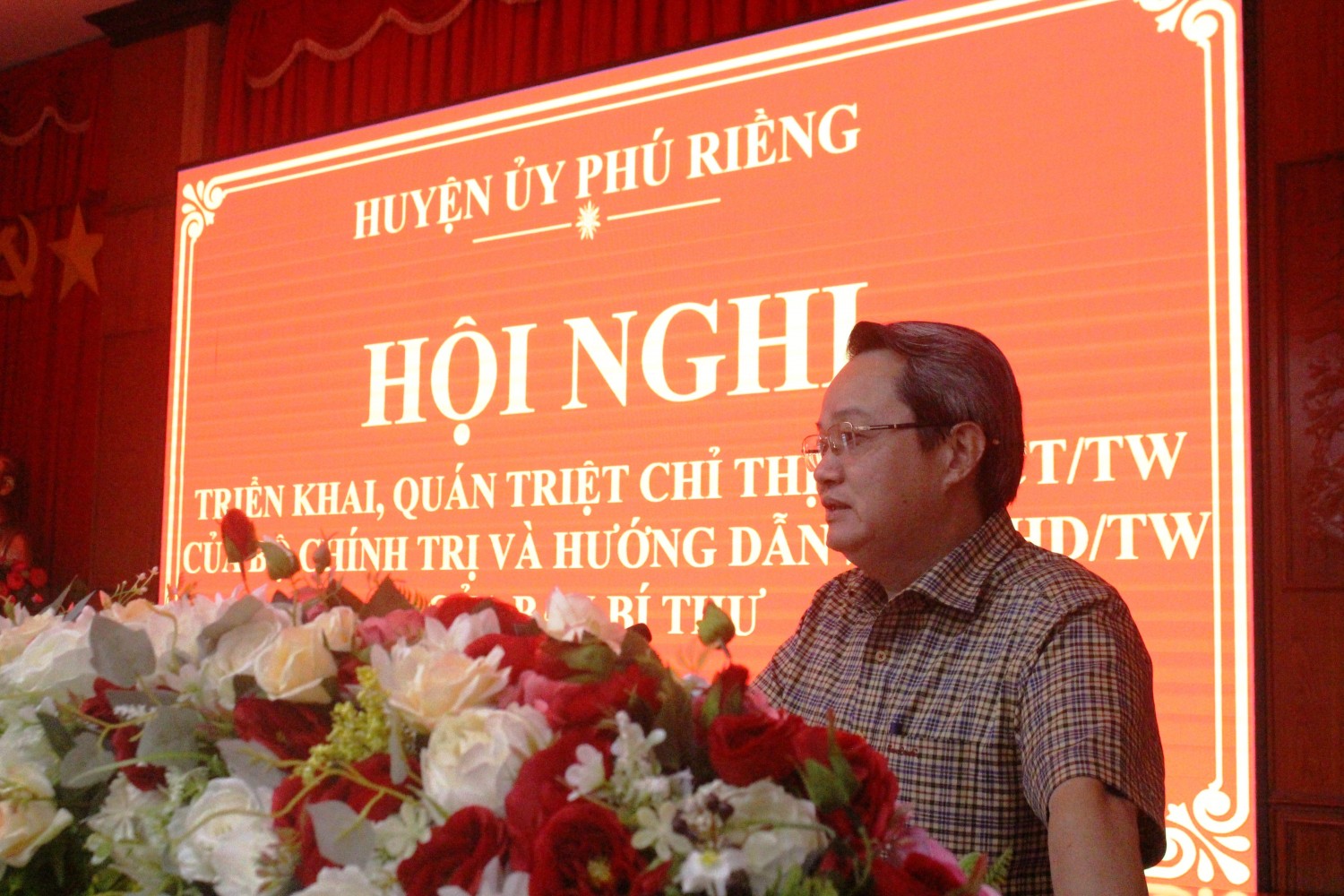 Huyện ủy Phú Riềng tổ chức hội nghị Quán triệt Chỉ thị số 26-CT/TW và Hướng dẫn số 04-HD/TW