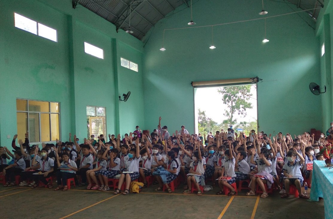Hội LHPN xã Bình Sơn phối hợp “Tuyên truyền phòng, chống đuối nước, tai nạn thương tích và xâm hại trẻ em” tại các Trường TH&THCS.