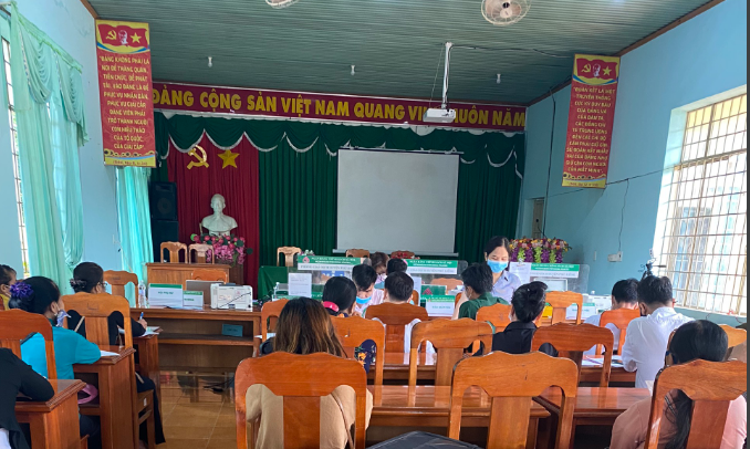 Ngân hàng chính sách xã hội huyện tổ chức phiên giao dịch tại xã Long Hưng