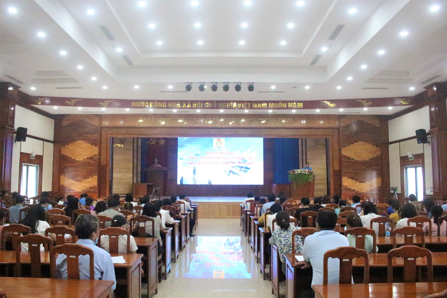 Phú Riềng tổ chức lớp tập huấn nghiệp vụ cho 150 cán bộ công đoàn cơ sở
