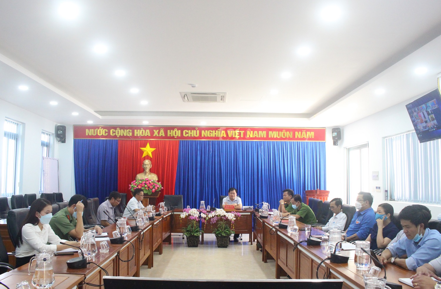 Huyện Phú Riềng dự Hội nghị trực tuyến đánh giá kết quả triển khai đề án 06/CP.
