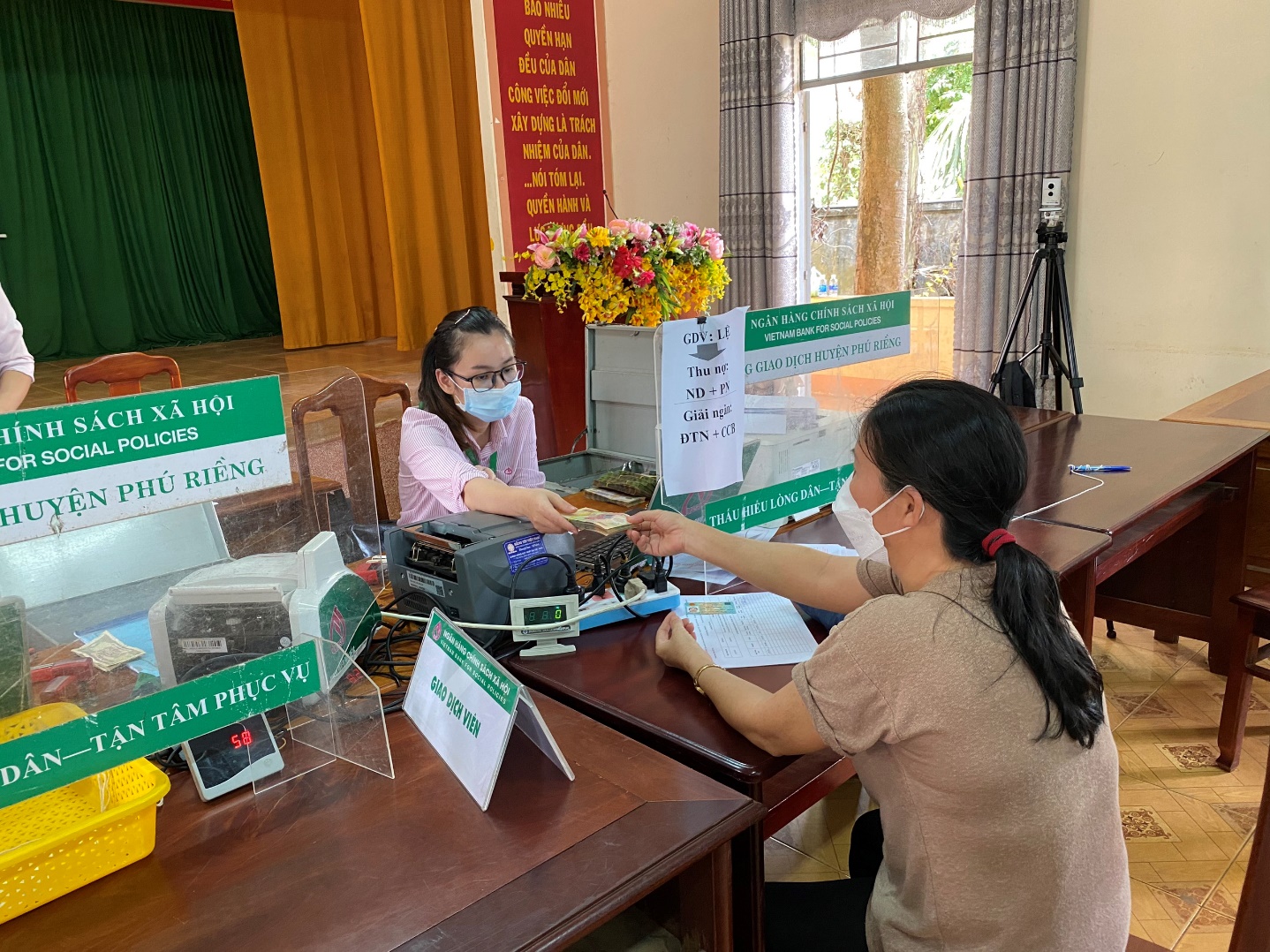 Ngân hàng Chính sách xã hội huyện Phú Riềng giải ngân vốn vay ưu đãi tại xã Phú Riềng