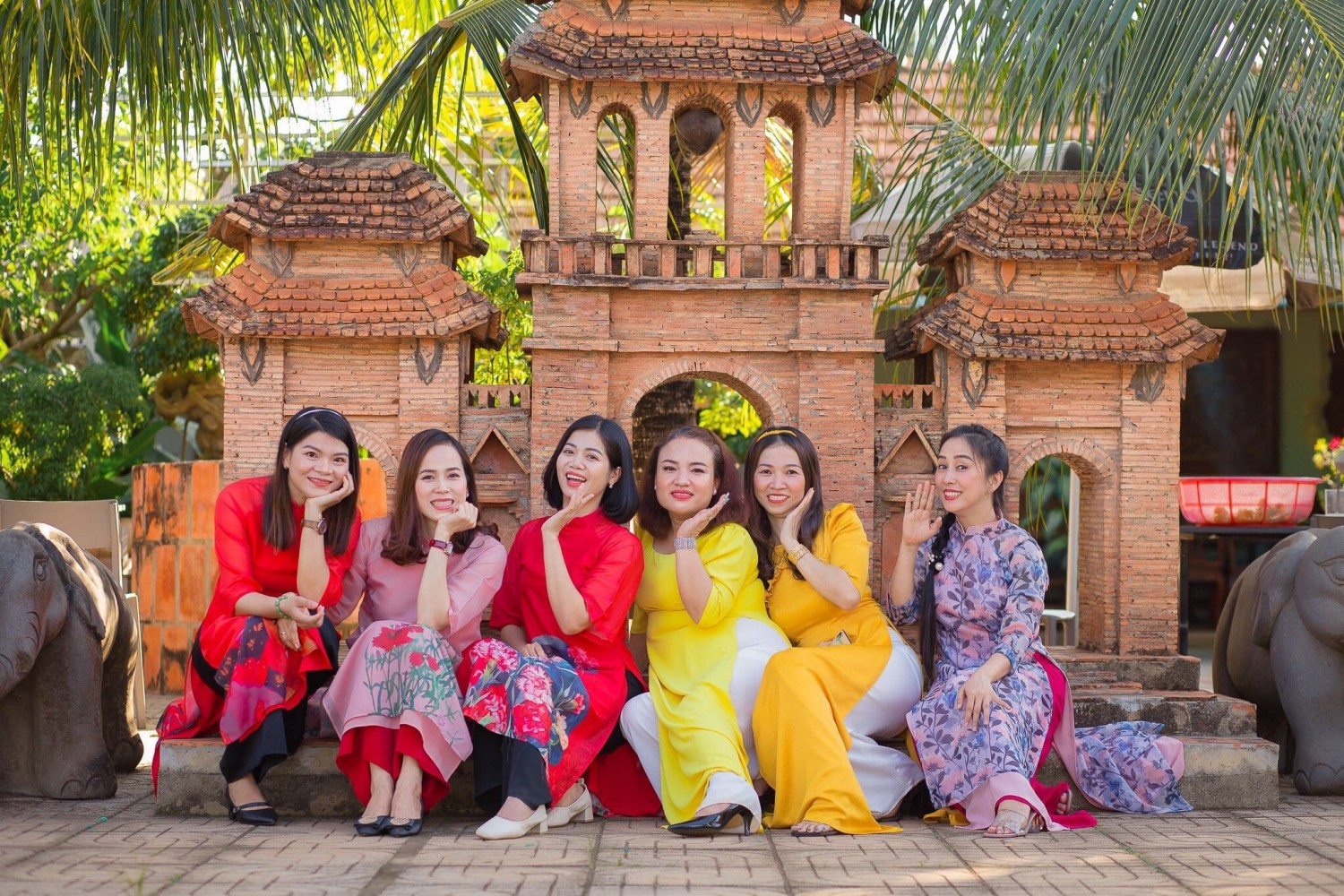 Phụ nữ huyện Phú Riềng tưng bừng hưởng ứng Tuần lễ Áo dài năm 2022