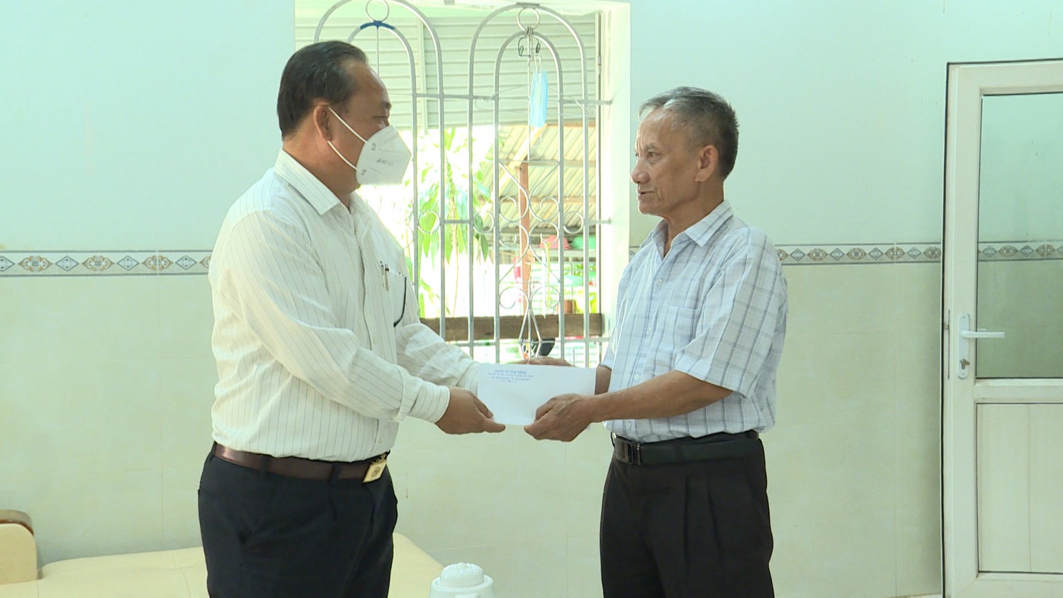 Lãnh đạo huyện Phú Riềng thăm, chúc Tết tại các địa phương trên địa bàn huyện.