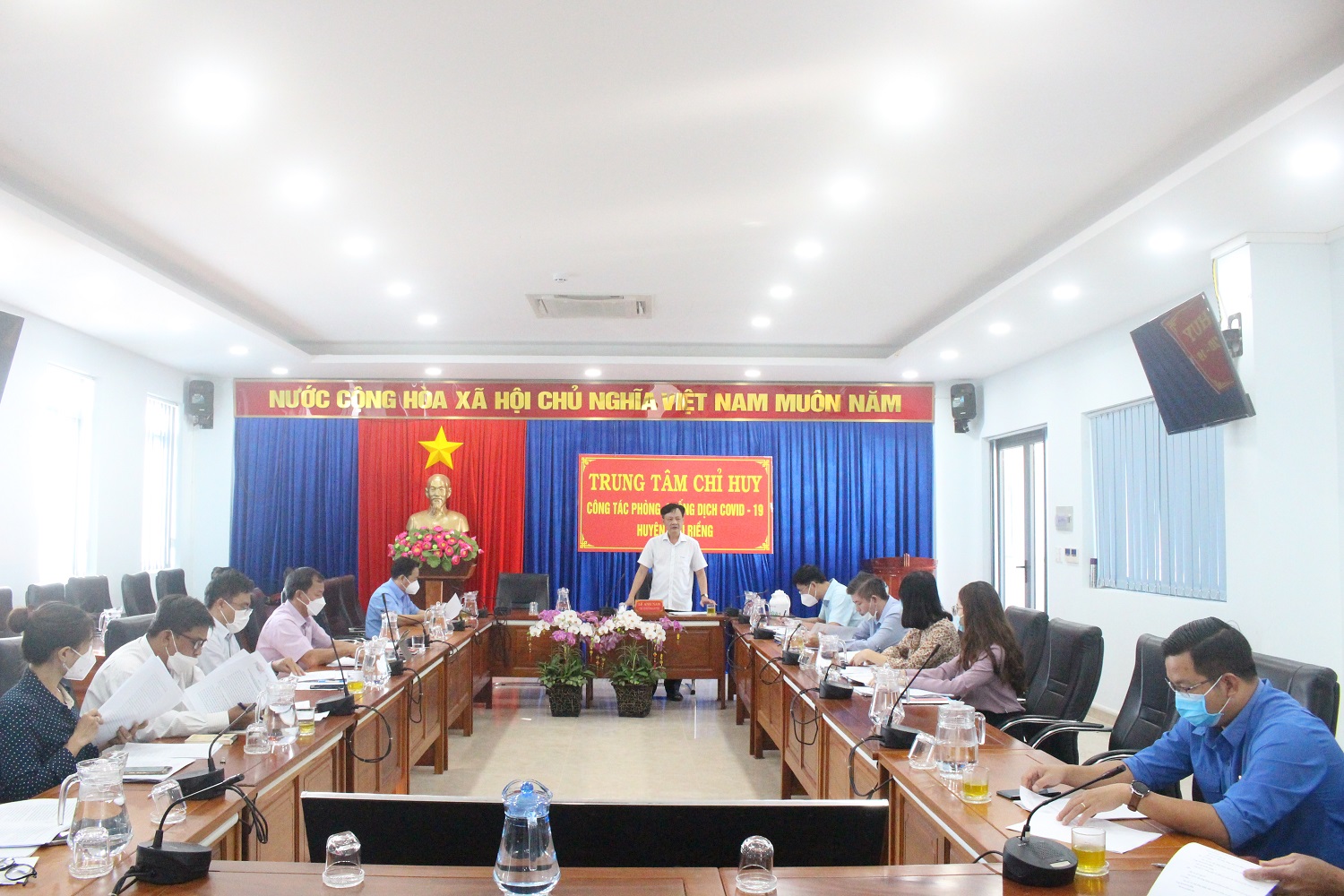 Phú Riềng họp xét công nhận xã đạt chuẩn tiếp cận pháp luật năm 2021.