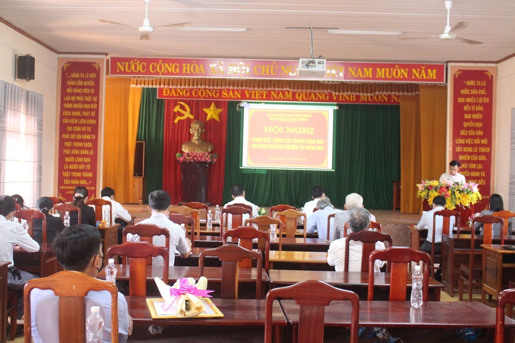 Đảng bộ xã Phú Riềng tổng kết công tác xây dựng Đảng năm 2021