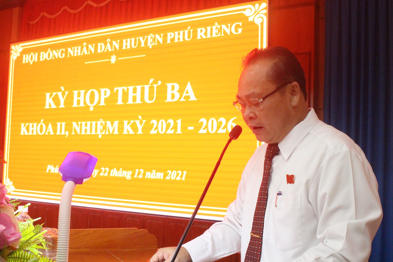 Khai mạc kỳ họp thứ ba HĐND huyện Phú Riềng khóa II.