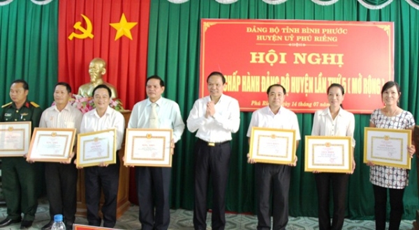 Huyện ủy Phú Riềng tổ chức hội nghị Ban Chấp hành mở rộng lần thứ 5