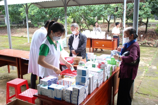Bệnh viện Hoàn Mỹ Bình Phước đồng hành cùng huyện Phú Riềng chăm sóc sức khỏe người dân.