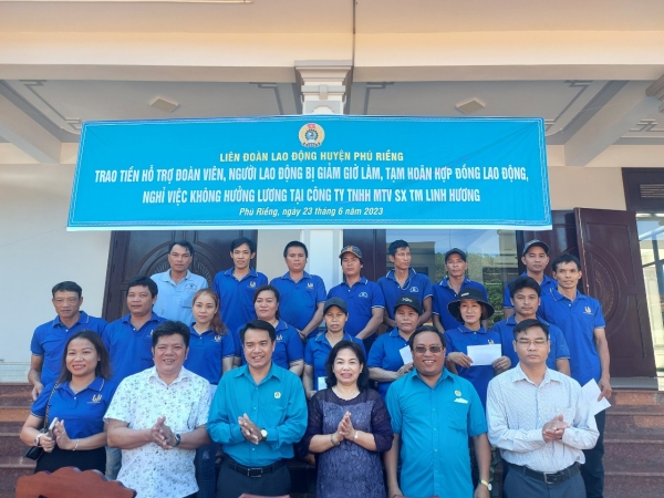 LĐLĐ Phú Riềng chú trọng phát triển Đoàn viên trong doanh nghiệp ngoài Nhà nước