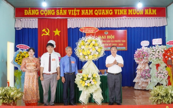 ĐỒNG CHÍ LÊ VĂN CƯỜNG ĐƯỢC BẦU GIỮ CHỨC CHỦ TỊCH HỘI NÔNG DÂN XÃ PHƯỚC TÂN NHIỆM KỲ 2023-2028