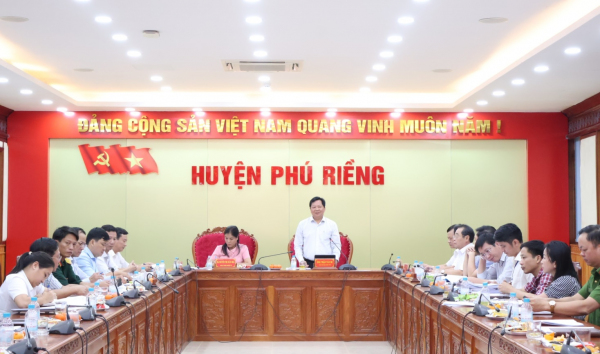 Hội nghị kiểm điểm, xếp loại tập thể UBND huyện Phú Riềng và cá nhân thuộc diện BTV Tỉnh ủy quản lý năm 2024.